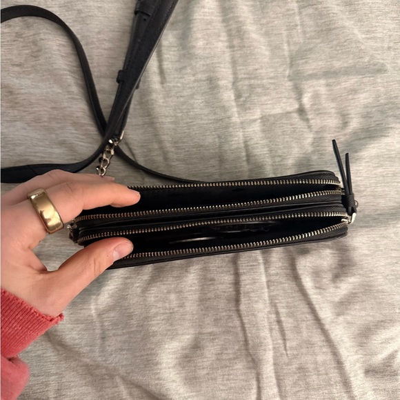 Kate Spade Elegant Black Crossbody Bag - Picture 5 of 6